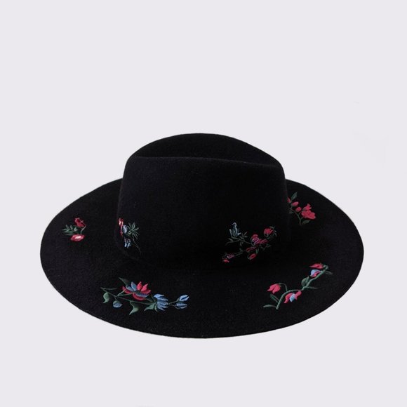 Lucky Brand Accessories - Lucky Brand Floral Embroidered Wool Hat